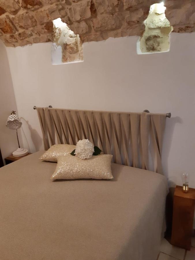 Donna Lucrezia Dimora A Corte B&B 콘베르사노 외부 사진