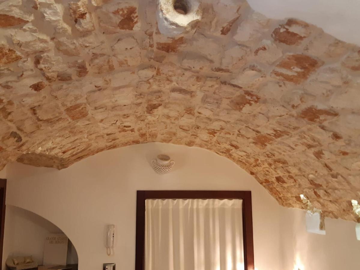 Donna Lucrezia Dimora A Corte B&B 콘베르사노 외부 사진